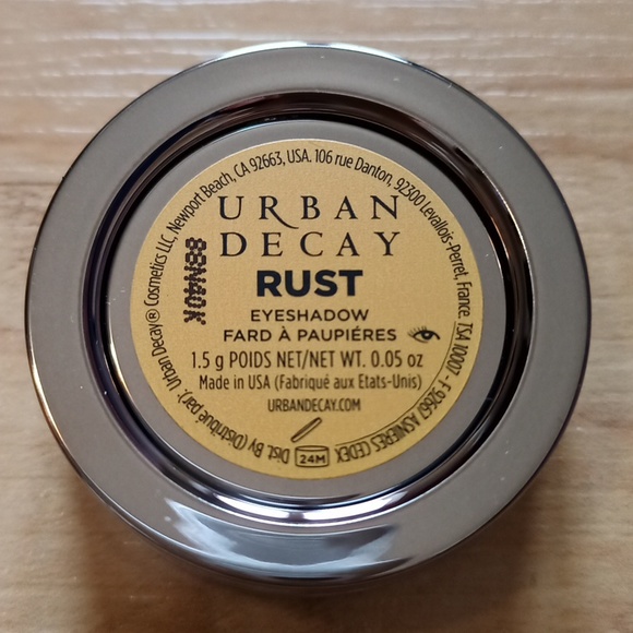 🆕 Urban Decay Vintage Eyeshadow Rust - Picture 4 of 4